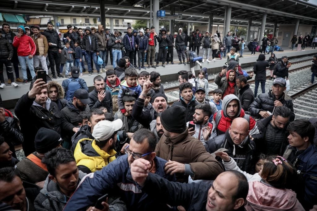 Σε ποιο πασίγνωστο κτήριο μεταφέρεται η Υπηρεσία Ασύλου – Έρχονται προσλήψεις